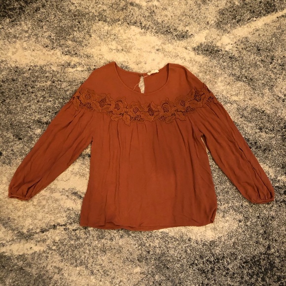 Black Swan Tops - 🌷Black Swan Rust Colored Top